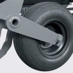 11L-15 12 canvas tires dor depth control and transport. 